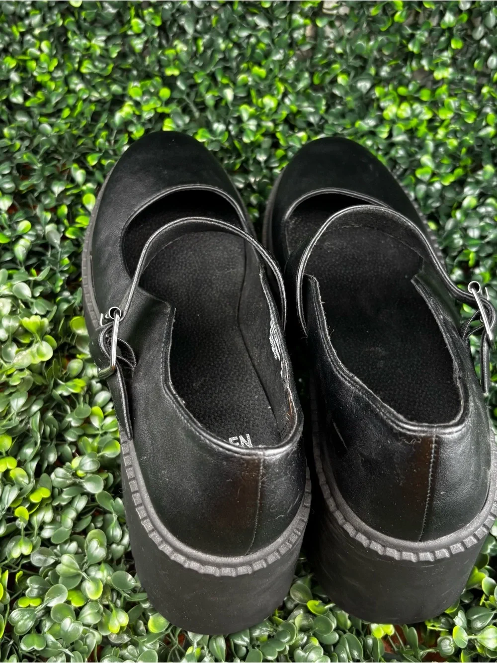 MADDEN NYC Black Leather Mary Jane Loafers with Buckle Strap size 8.5 woman